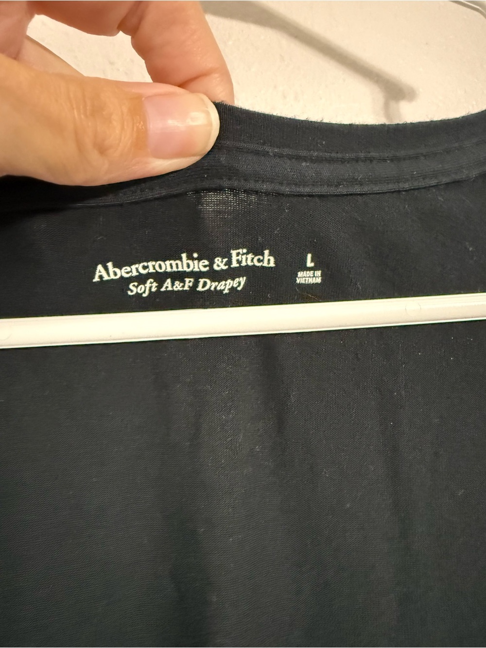 Abercrombie & Fitch Black V-Neck Tee - Picture 3 of 5